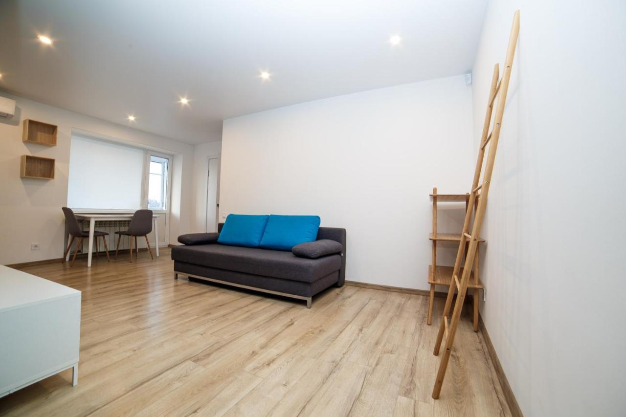 Tf Apartment Двокімнатні Апартаменти В Центрі Міста Poltava Exteriér fotografie